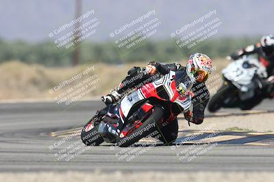 media/Oct-13-2025-Moto Forza (Mon) [[a66d839500]]/3-B Group/Session 3 (Turn 16)/